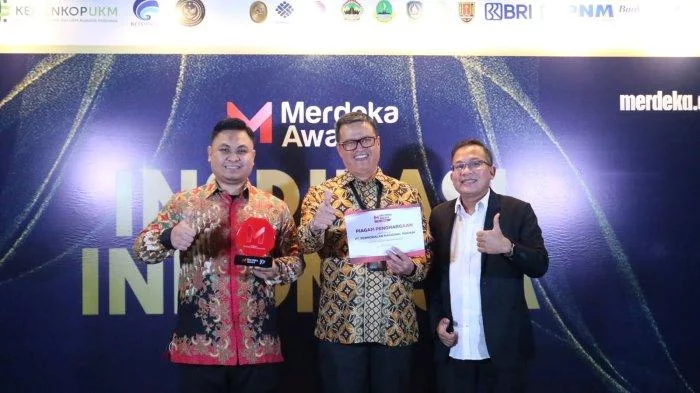 Senantiasa Dorong Pengembangan UMKM, PNM Raih Penghargaan Merdeka Award 2022