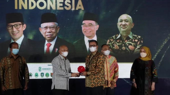 PNM PKU Berhasil Raih Penghargaan Pemberdayaan UMKM Pada Acara Merdeka Award