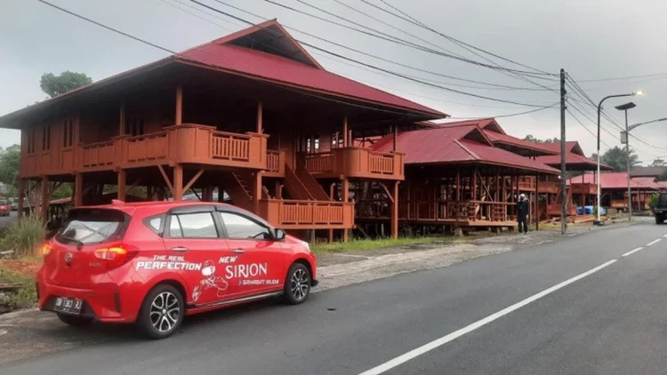 Alasan Mobil Kelir Merah Diminati di Sulawesi Utara