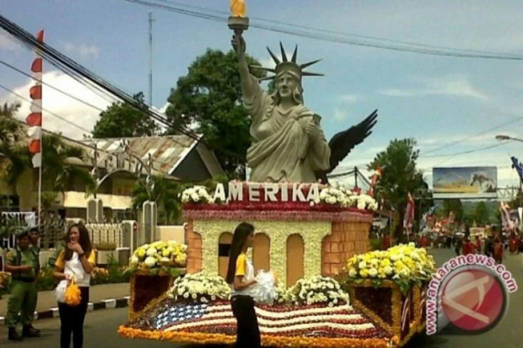 Festival Bunga Internasional Tomohon serap 296.000 tangkai krisan