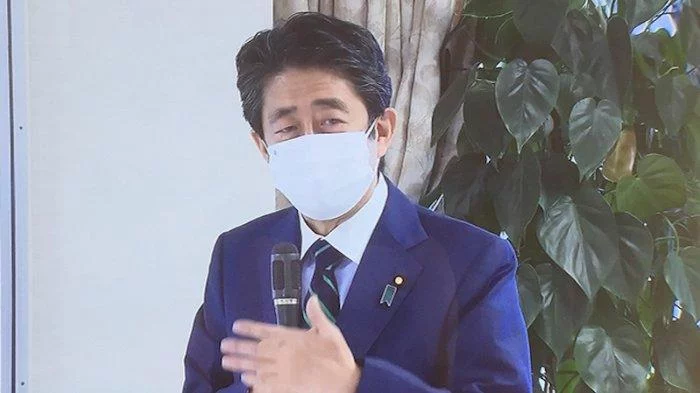 BREAKING NEWS: Mantan PM Jepang Shinzo Abe Ditembak Saat Pidato di Nara