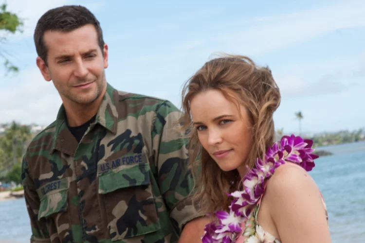 Sinopsis Film Aloha, Kisahkan Perjalanan Bradley Cooper Terlibat Cinta Lokasi pada Banyak Wanita - Pikiran-Rakyat.com