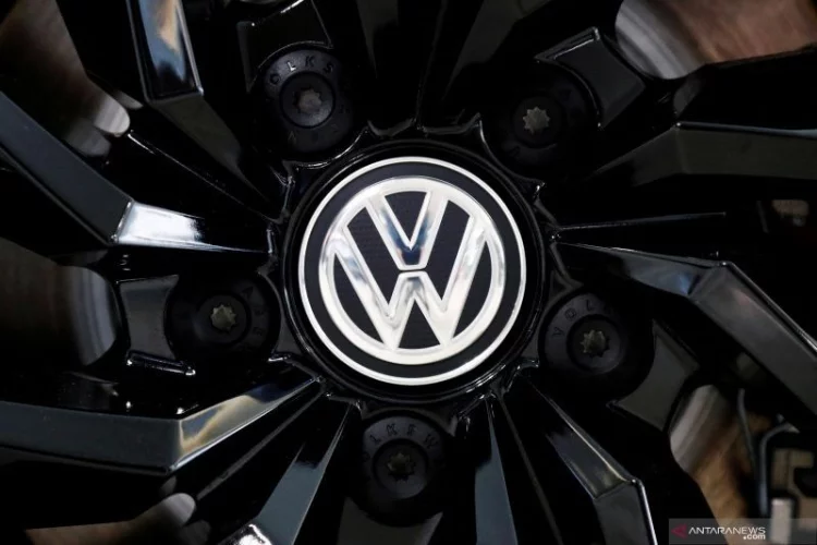 Perusahaan otomotif Volkswagen investasikan 20 miliar dolar AS untuk perusahaan baterai