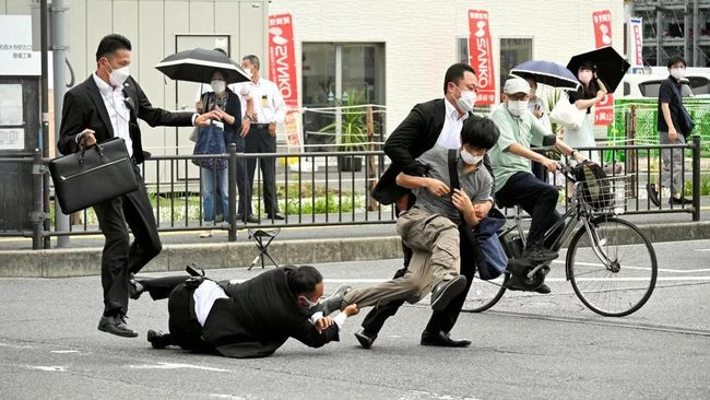 Polisi Akui Pengamanan Shinzo Abe Buruk: Tak Pernah Semenyesal Ini