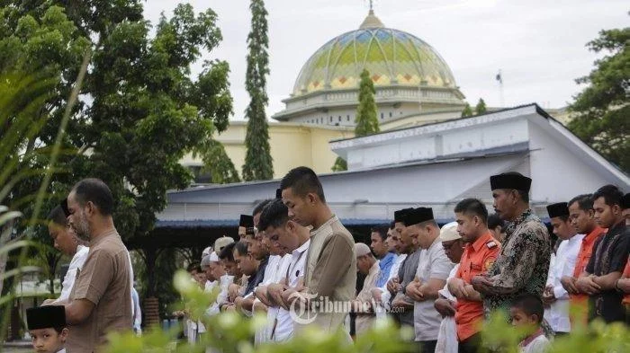 BACAAN Tasbih di Antara 7 Kali Takbir Shalat Idul Adha