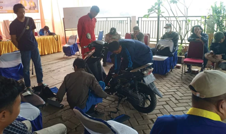 Tiga Motor Dibongkar Saat Pelatihan Otomotif Bedahan