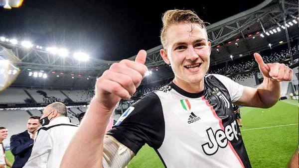 Solusi Instan Kebuntuan Bayern Munchen Dapatkan Matthijs de Ligt, Jual Lewandowski Segera!