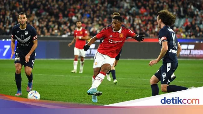 Ten Hag Siap 'Hidupkan' Martial Lagi