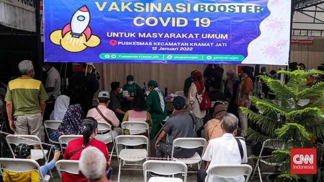 Vaksin Booster Jadi Syarat Bepergian dan Masuk Mal Mulai Hari Ini