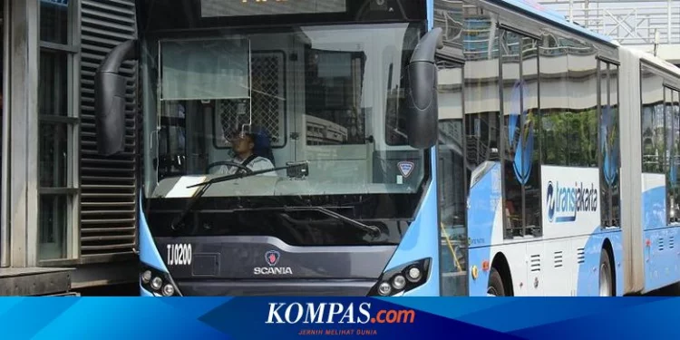 Kronologi Tertabraknya Penumpang Transjakarta oleh Bus yang Dinaikinya...