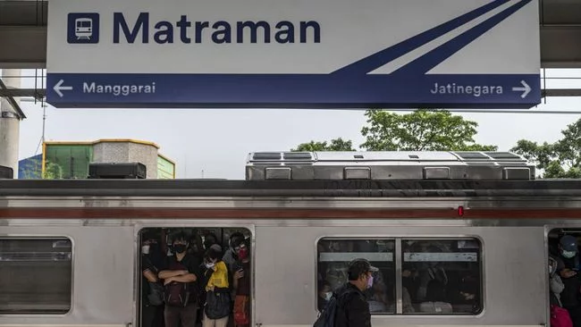 Pelecehan Seksual di KRL, Pelaku Incar Perempuan yang Tertidur Pulas