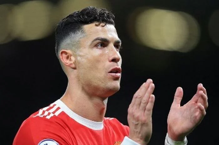 Cristiano Ronaldo Rela Potong Gaji 30 Persen, yang Penting Hengkang dari Man United