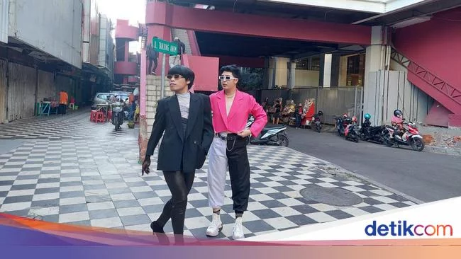 Citayam Fashion Week Effect Merambah ke Jalan Tunjungan Surabaya