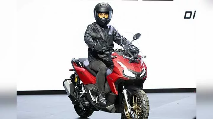 Honda Patenkan Fitur Lane Keeping Assist untuk Sepeda Motor