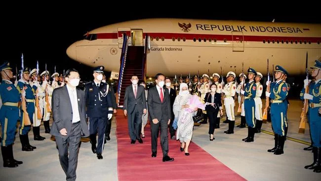 Jokowi Tiba di China Usai Terbang 6 Jam