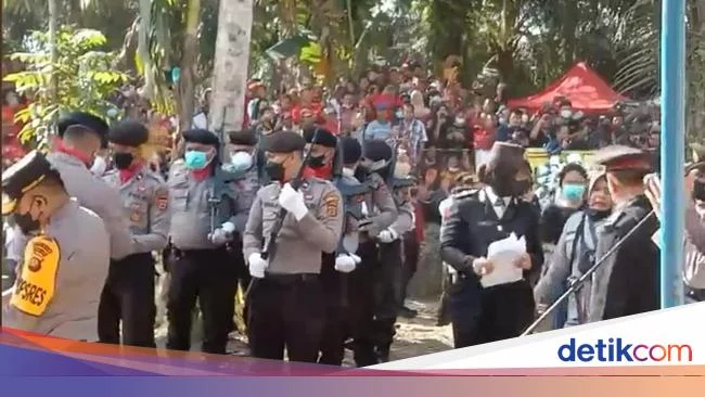 Pengacara Istri Ferdy Sambo Sesalkan Pemakaman Brigadir J Secara Kepolisian