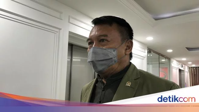 Tb Hasanuddin Pertanyakan Seragam Baru ATR/BPN: Jangan Ada Kesan Militer