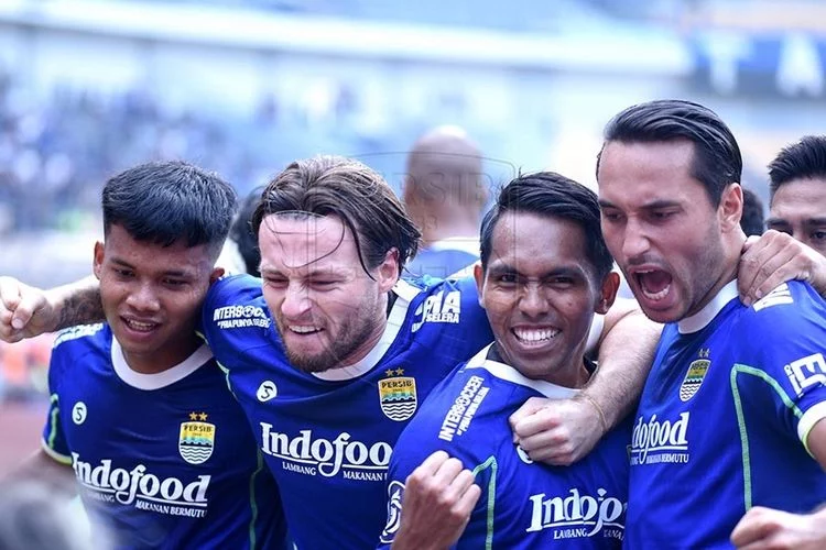 Marc Klok Janjikan Ini untuk Persib Bandung di Kandang Borneo FC, Lupakan Luka Madura United