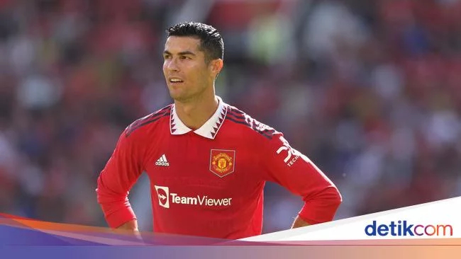 Saha Pertanyakan Kecintaan Ronaldo ke MU