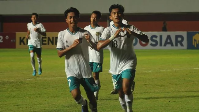 Top 3 Sports: Indonesia Gulung Singapura 9-0, Vietnam Turun Peringkat