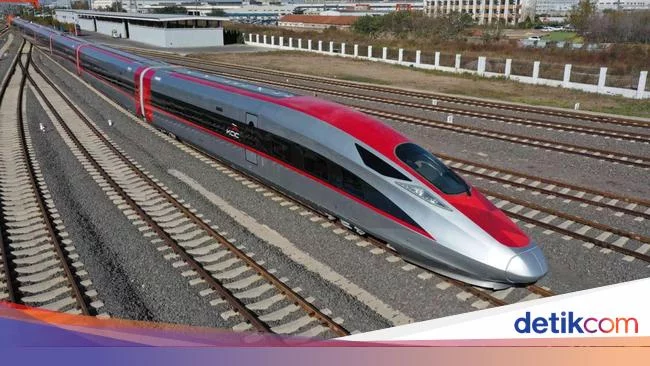 Kala Duit Negara Rp 4 T Disuntik Buat Selesaikan Kereta Cepat Jakarta-Bandung