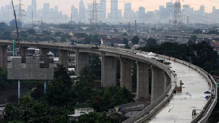 Cost Overrun dalam Proyek Kereta Cepat Jakarta-Bandung, Apa Artinya?