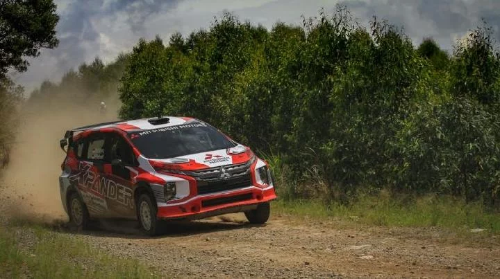 Rifat Sungkar Incar Gelar Juara Rally Danau Toba