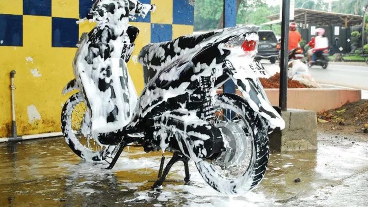 Tips Merawat Cat Sepeda Motor agar Selalu Memesona