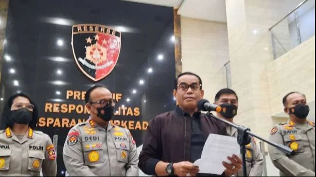 Jadi Tersangka Pembunuhan Brigadir J, Ajudan Istri Ferdy Sambo Dijerat Pasal Pembunuhan Berencana