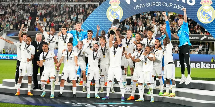 Piala Super Eropa: Real Madrid Keseringan Angkat Trofi, Makasih Udah Balaskan Dendam Barcelona!