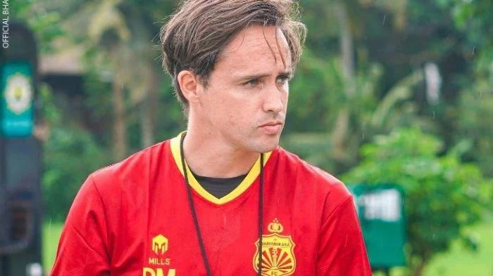 DAFTAR CALON Pelatih Baru Persib Bandung, Termasuk Eks JDT yang Tiba-tiba Mundur, Ini Rekam Jejaknya