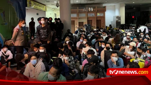Diduga Ilegal, 211 PMI Tujuan Kamboja Diamankan dari Bandara Internasional Kualanamu
