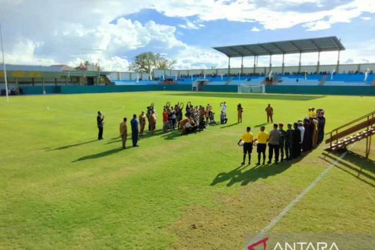 Wali Kota Sorong resmikan stadion sepakbola berstandar internasional  Papua Barat