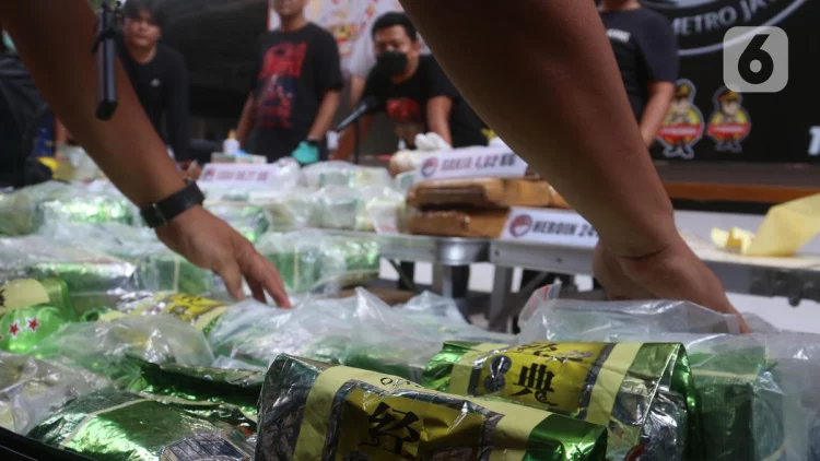 Polisi Bongkar Jaringan Narkoba Internasional, Pil Ekstasi Senilai Rp50 Miliar Diamankan