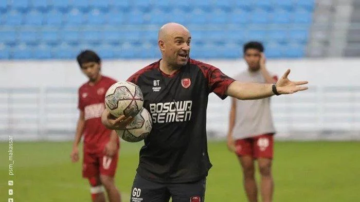 Kabar PSM Makassar, Mengapa Bernardo Tavares Lebih Fokus Lawan Arema FC Dibanding Final AFC Cup?