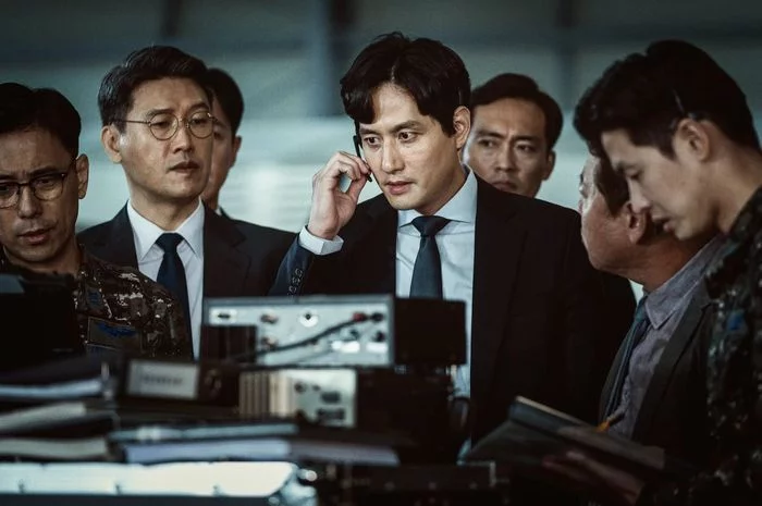 Sinopsis Film Korea 'Emergency Declaration' yang Diperankan oleh Kim Nam Gil dan Tayang di CGV!
