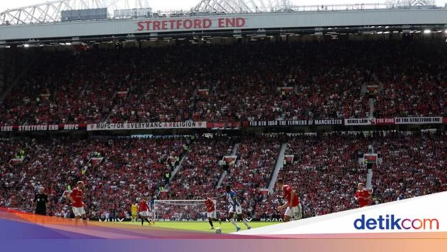 Karma Gary Neville: Dulu Tertawakan Anfield, Kini Sedih Lihat Old Trafford