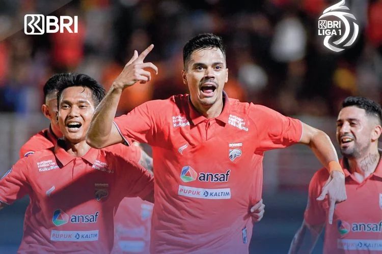 TEKEL HOROR, Gelandang Borneo FC Dikecam Buat Cedera Pemain Persebaya, UPDATE Kondisi Koko Ari, Patah Tulang?