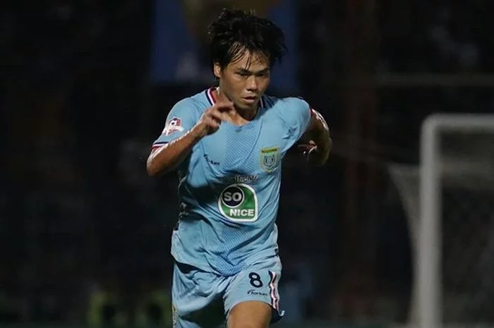 Kaki Bek Persebaya Mungkin Patah Usai Dihajar Kei Hirose