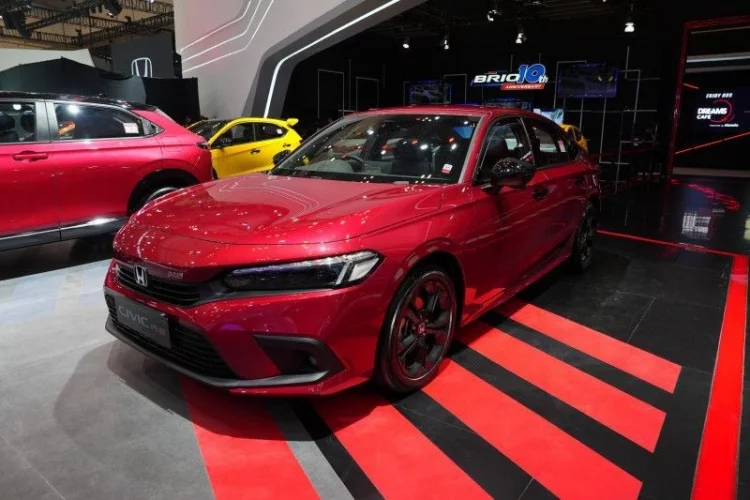 Mobil Honda Civic RS jadi mobil terfavorit di pameran otomotif GIIAS 2022