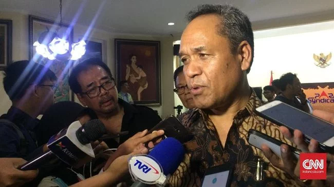 Fraksi Demokrat Usul Kapolri Diberhentikan Sementara