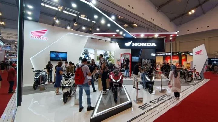Honda PCX 160 dan ADV 160 Laris Manis di GIIAS 2022