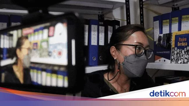 Semangat Tia Kala Hidup Berdampingan dengan HIV/AIDS