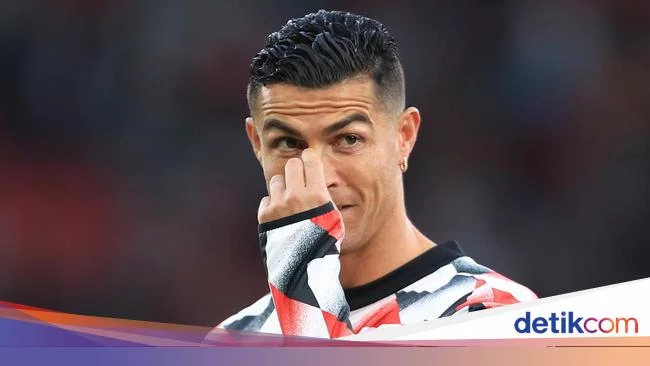 Ronaldo Diklaim Tidak Akan ke Napoli
