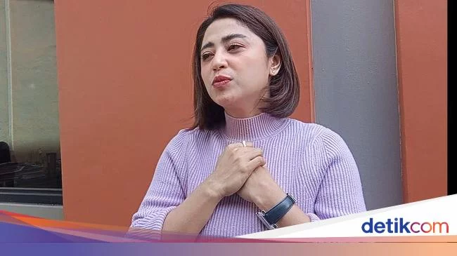 Angga Wijaya Bacakan Ikrar Talak, Dewi Perssik: Yang Menyesal Bukan Saya