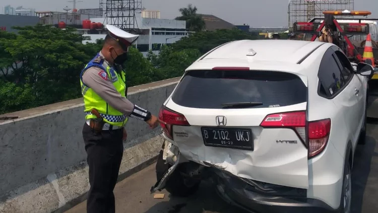 Ini Faktor Penyebab Terjadinya Tabrakan Beruntun