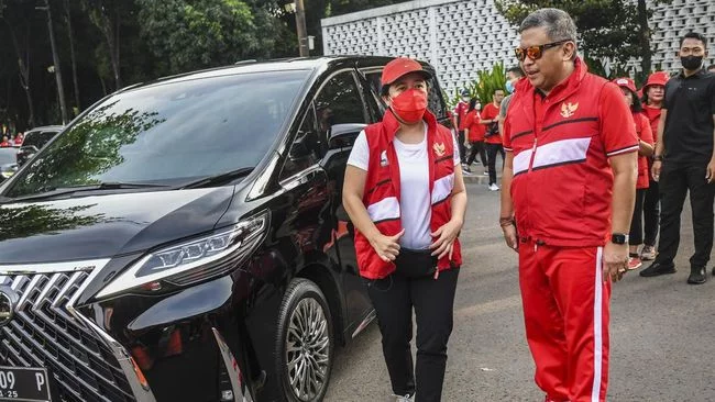 Bocoran Sekjen PDIP soal Materi Safari Puan ke Airlangga dan Prabowo