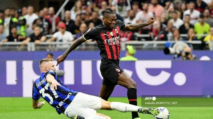 Fakta Laga AC Milan vs Inter: Theo Pukul Kepala Calhanoglu, Insiden Bola Dobel dan Pelajaran Inzaghi