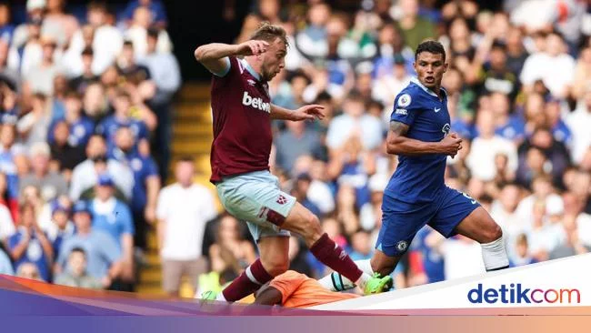 Mendy Dilanggar, Gol West Ham Pantas Dianulir