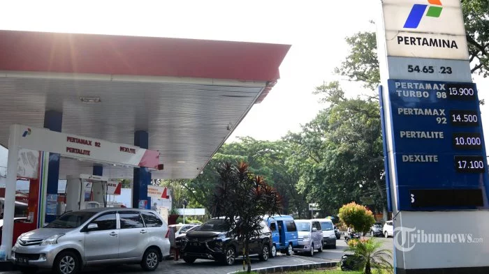 Harga BBM Pertamina Terbaru di SPBU se-Indonesia: Pertalite, Pertamax, Solar